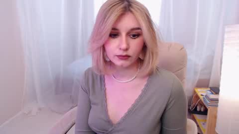 Snapshot of your_freya chatting on February 2025 11:17:02 AM Freya online show from February 2025 11:17:02 AM