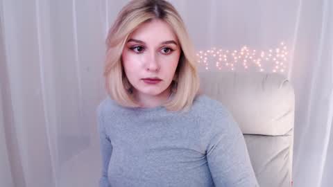 Snapshot of your_freya chatting on March 2025 11:05:01 AM Freya online show from March 2025 11:05:01 AM