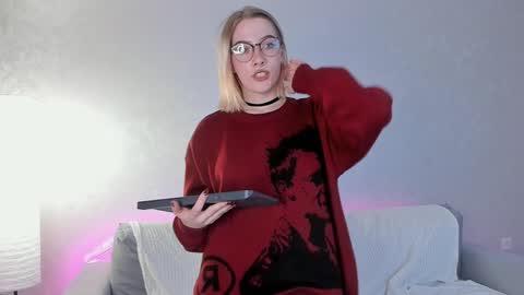 Snapshot of your_garcia chatting on January 2025 05:05:01 AM Sheryl online show from January 2025 05:05:01 AM