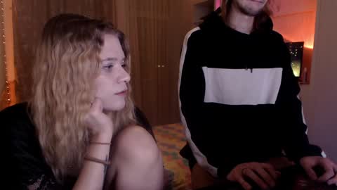 Snapshot of your_horny_friends chatting on February 2025 09:18:01 PM Your Horny Friends online show from February 2025 09:18:01 PM