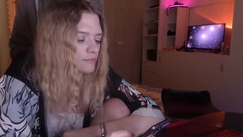 Snapshot of your_horny_friends chatting on February 2025 11:39:01 PM Your Horny Friends online show from February 2025 11:39:01 PM