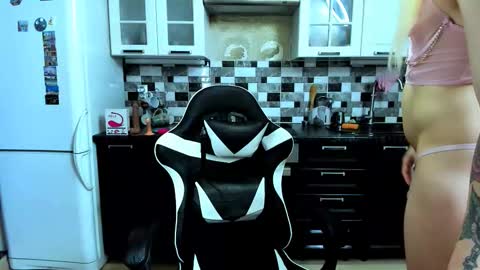 Jane online show from November 2025 01:22:01 PM