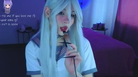 Snapshot of your_little_eva chatting on May 2026 03:19:01 PM Eva online show from May 2026 03:19:01 PM