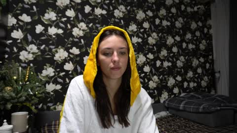 Snapshot of your_little_flexible_girl chatting on December 2024 09:58:01 PM Meri online show from December 2024 09:58:01 PM