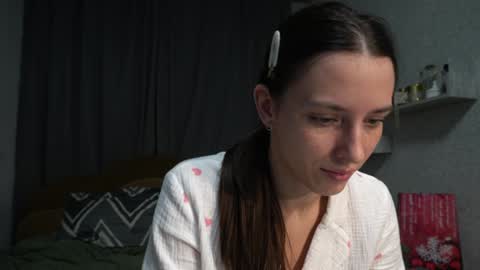 Snapshot of your_little_flexible_girl chatting on January 2025 12:59:01 AM Meri online show from January 2025 12:59:01 AM