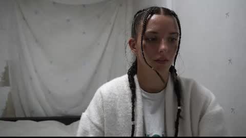 Snapshot of your_little_flexible_girl chatting on September 2025 08:54:01 PM Meri online show from September 2025 08:54:01 PM