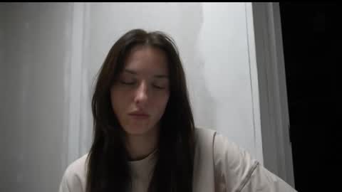 Snapshot of your_little_flexible_girl chatting on October 2025 08:20:02 PM Meri online show from October 2025 08:20:02 PM