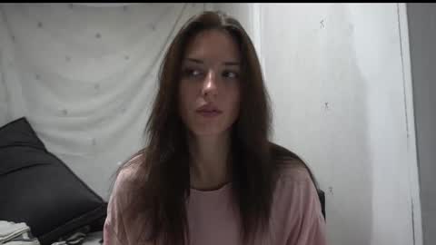 Snapshot of your_little_flexible_girl chatting on October 2025 06:41:02 PM Meri online show from October 2025 06:41:02 PM