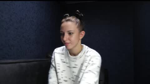 Snapshot of your_little_flexible_girl chatting on November 2025 09:46:02 PM Meri online show from November 2025 09:46:02 PM