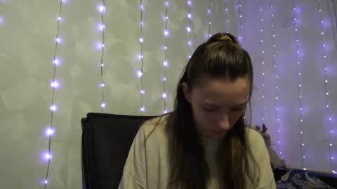 Snapshot of your_little_flexible_girl chatting on January 2026 09:28:01 PM Meri online show from January 2026 09:28:01 PM