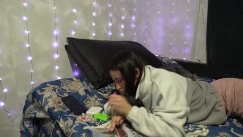 Snapshot of your_little_flexible_girl chatting on January 2026 08:25:02 PM Meri online show from January 2026 08:25:02 PM