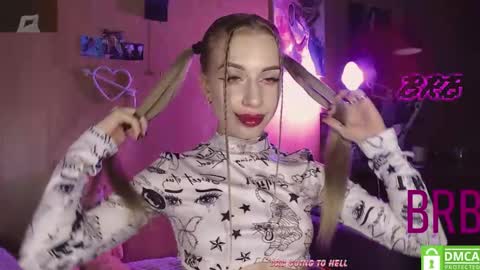 Alice  online show from February 2025 03:09:01 AM