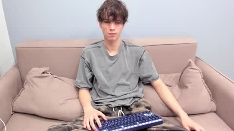 your_shy_guy online show from February 2026 09:27:02 PM