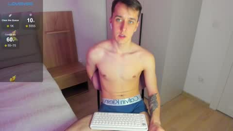 Snapshot of your_super_hero chatting on March 2025 07:10:01 AM Alex online show from March 2025 07:10:01 AM