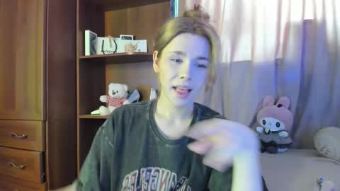 Snapshot of your_tender_doll chatting on February 2026 09:24:02 AM Alice online show from February 2026 09:24:02 AM