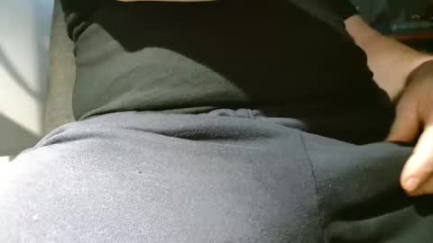 Snapshot of your_tipie chatting on November 2025 05:34:01 PM your_tipie online show from November 2025 05:34:01 PM