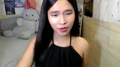 Snapshot of your_twinkletoes18 chatting on April 2026 04:57:02 PM your_twinkletoes18 online show from April 2026 04:57:02 PM