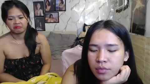 Snapshot of your_twinkletoes18 chatting on May 2026 08:15:01 PM your_twinkletoes18 online show from May 2026 08:15:01 PM