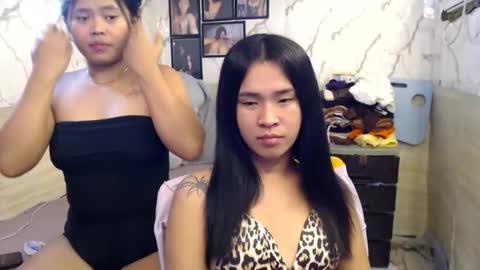 Snapshot of your_twinkletoes18 chatting on May 2026 05:06:01 PM your_twinkletoes18 online show from May 2026 05:06:01 PM