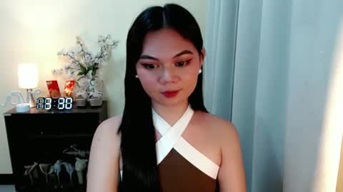 Snapshot of yourangelictransgirl chatting on March 2025 07:29:02 PM Hi its me Yna online show from March 2025 07:29:02 PM