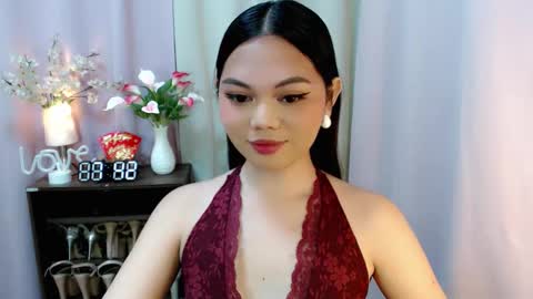 Snapshot of yourangelictransgirl chatting on September 2025 11:42:01 AM Hi its me Yna online show from September 2025 11:42:01 AM