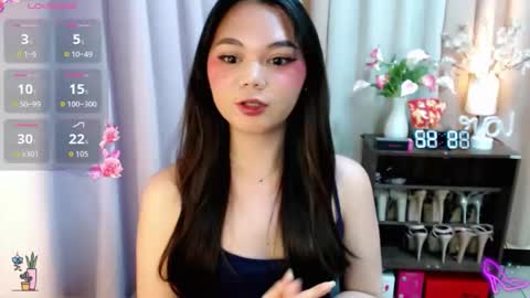 Snapshot of yourangelictransgirl chatting on December 2025 01:42:01 PM Hi its me Yna online show from December 2025 01:42:01 PM