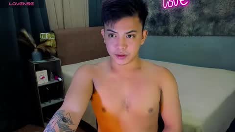 yourasian_bradley online show from January 2026 04:11:01 PM