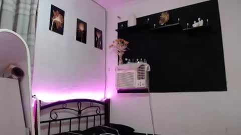 Snapshot of yourasianbigcock chatting on November 2025 10:59:01 AM LEXI online show from November 2025 10:59:01 AM