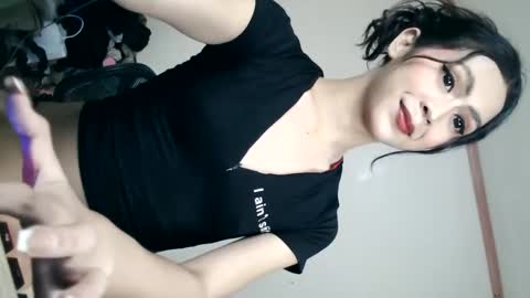 Snapshot of yourbabyriana chatting on January 2025 12:05:02 PM Angel online show from January 2025 12:05:02 PM