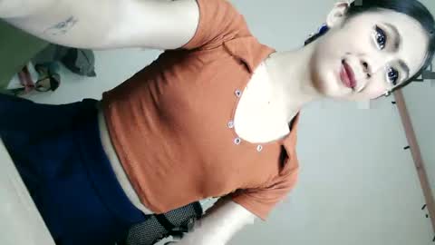 Snapshot of yourbabyriana chatting on February 2025 06:32:02 AM Angel online show from February 2025 06:32:02 AM