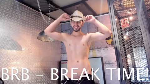 YOURBOYNEXTDOOR online show from December 2024 11:33:01 AM