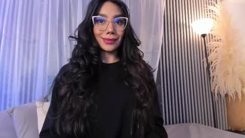 Snapshot of yourcutemolly chatting on February 2025 05:20:01 AM Selena online show from February 2025 05:20:01 AM