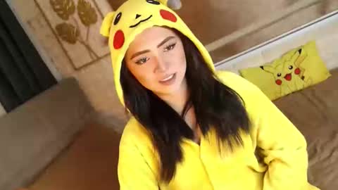 Snapshot of yourdevilsweettsx chatting on October 2025 11:41:02 AM JEN online show from October 2025 11:41:02 AM