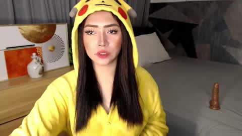 Snapshot of yourdevilsweettsx chatting on October 2025 11:09:02 AM JEN online show from October 2025 11:09:02 AM