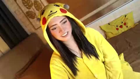 Snapshot of yourdevilsweettsx chatting on October 2025 11:00:02 AM JEN online show from October 2025 11:00:02 AM