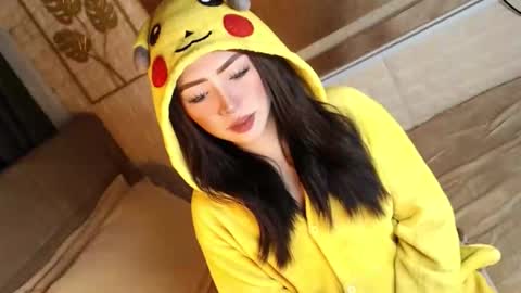 Snapshot of yourdevilsweettsx chatting on October 2025 11:58:01 AM JEN online show from October 2025 11:58:01 AM