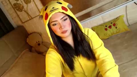 Snapshot of yourdevilsweettsx chatting on December 2025 05:57:02 AM JEN online show from December 2025 05:57:02 AM