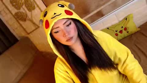 Snapshot of yourdevilsweettsx chatting on February 2026 01:01:02 PM JEN online show from February 2026 01:01:02 PM