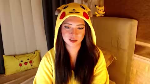 JEN  online show from April 2026 07:08:01 PM