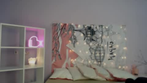 yourdreamcristal online show from February 2025 01:39:02 PM