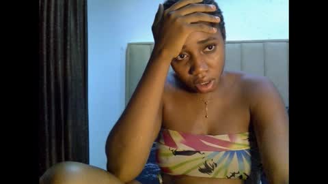 Snapshot of yourfavcamgirl_ chatting on September 2025 07:13:01 PM favcamgirl online show from September 2025 07:13:01 PM