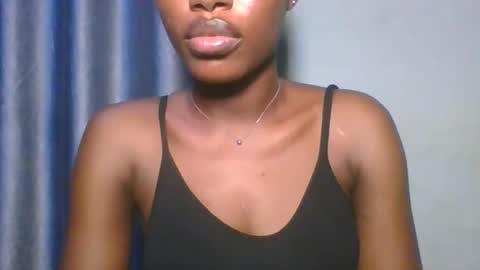 Snapshot of yourfavcamgirl_ chatting on January 2026 07:30:01 PM favcamgirl online show from January 2026 07:30:01 PM