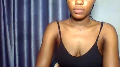 Snapshot of yourfavcamgirl_ chatting on February 2026 05:57:02 AM favcamgirl online show from February 2026 05:57:02 AM