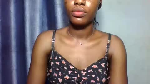 Snapshot of yourfavcamgirl_ chatting on February 2026 06:11:01 AM favcamgirl online show from February 2026 06:11:01 AM