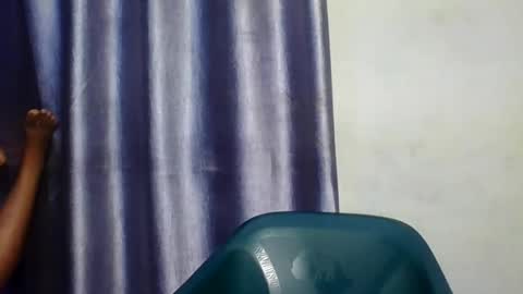 Snapshot of yourfavcamgirl_ chatting on February 2026 06:33:02 AM favcamgirl online show from February 2026 06:33:02 AM