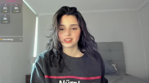 Helena online show from April 2026 09:31:02 PM