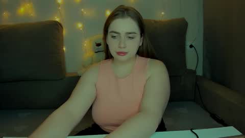 yourgem__ online show from March 2026 02:33:02 PM