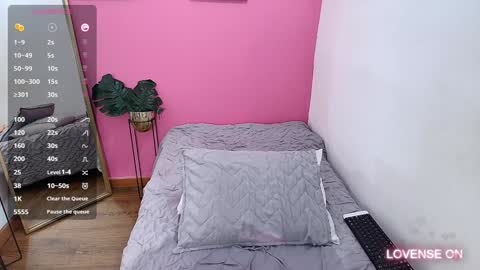 Snapshot of yourgoodgirll_ chatting on December 2024 06:24:02 AM REBECA online show from December 2024 06:24:02 AM