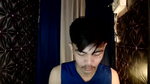 Snapshot of yourguy_josh23 chatting on December 2024 01:32:01 AM Josh online show from December 2024 01:32:01 AM