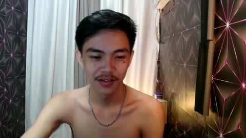 Snapshot of yourguy_josh23 chatting on January 2025 05:50:01 PM Josh online show from January 2025 05:50:01 PM